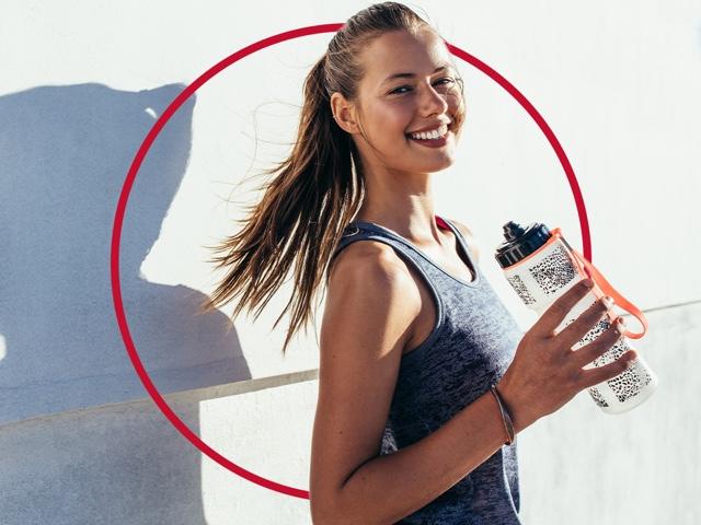 Sportliche Frau - Pilzinfektionen behandeln mit Canesten®